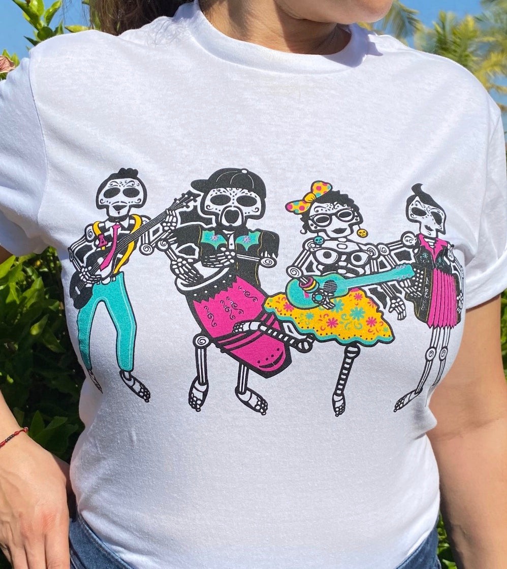CALAVERITA Women's T-Shirt - White